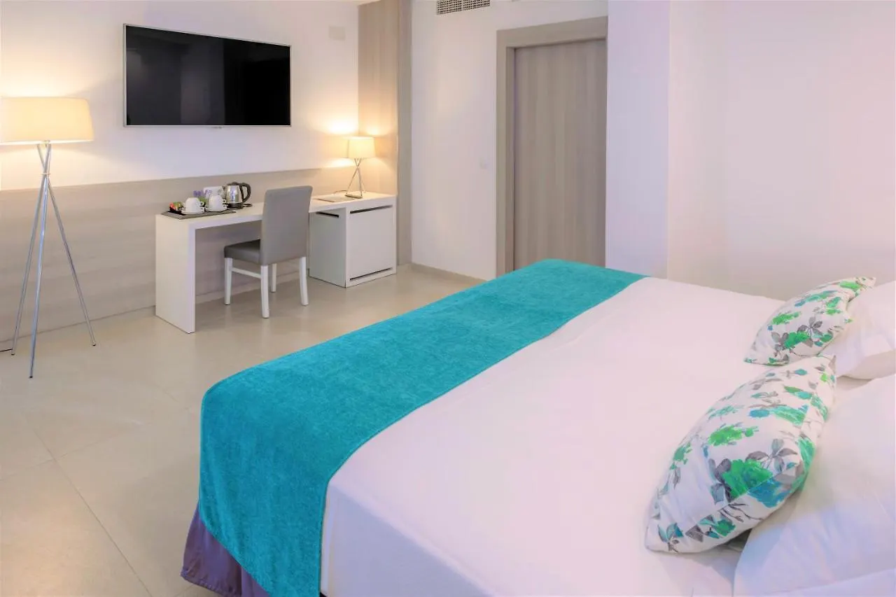 סאלו Hotel Olympus Palace